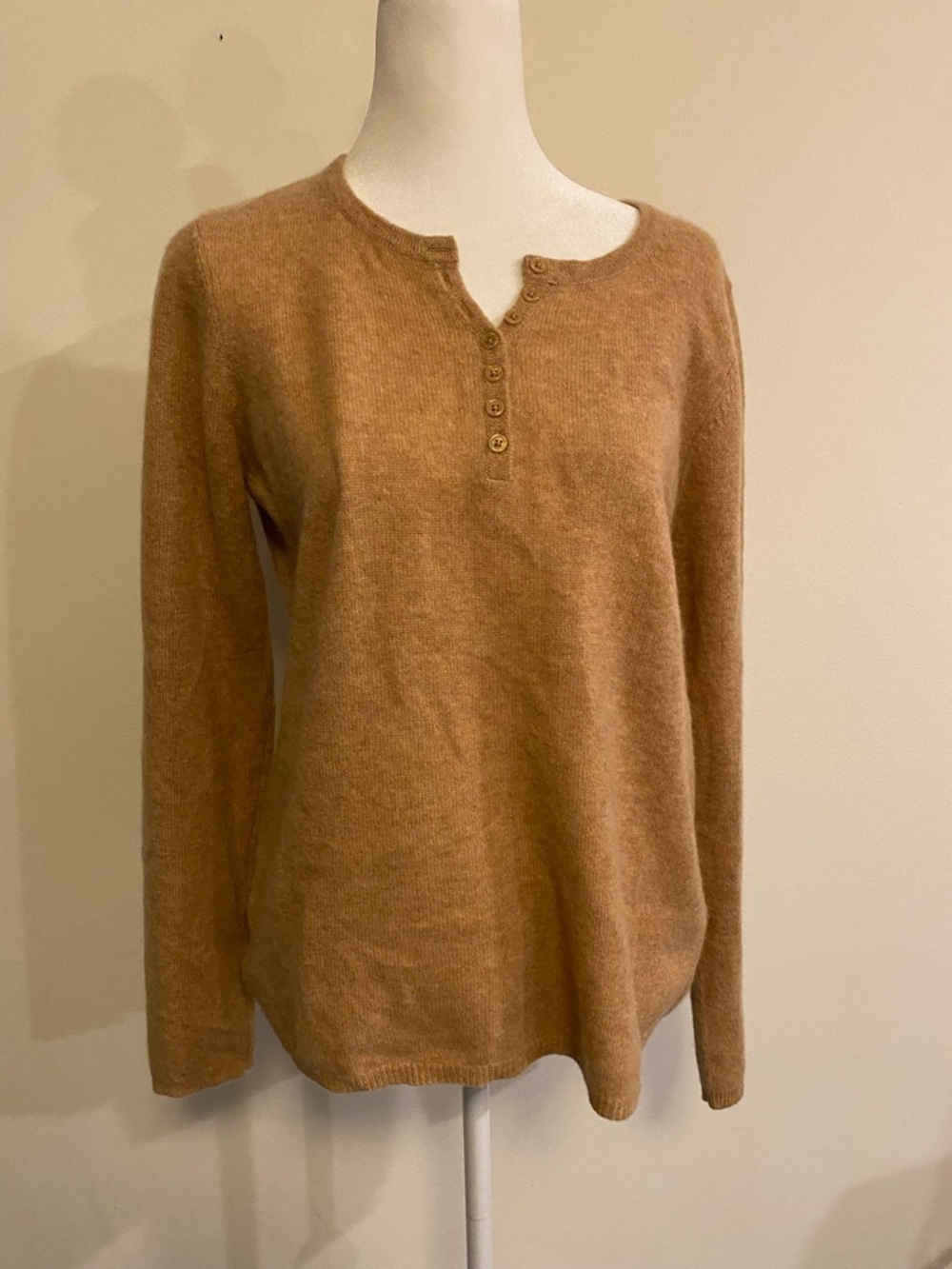 Telluride Clothing Company Cozy Camel Long-Sleeve Henley Cashmere Sweater size L